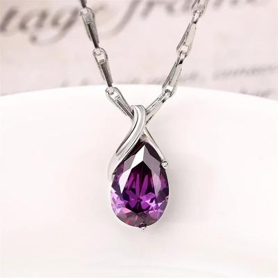 Luxuriöse Birnenförmige Zirkonia Damen-Anhänger Halskette, Eleganter Damenschmuck, Geeignet für Hochzeiten