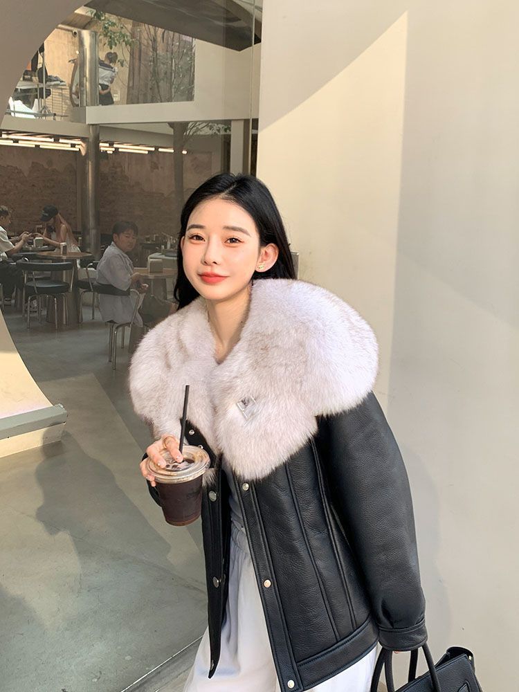 Winter New Fur Integrated Imitation Fox Fur Imitation Fur Navy Collar Fashion Thermal Jacket Women's Locomotive Coat