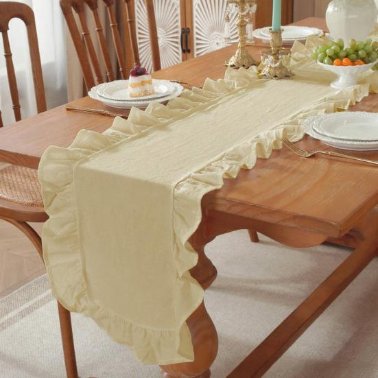 Ruffled Table Runner Scalloped Edge Rustic Table Runner Washable Farmhouse Style Table Runner for Dining Table Wedding Bride Shower Party Decoration