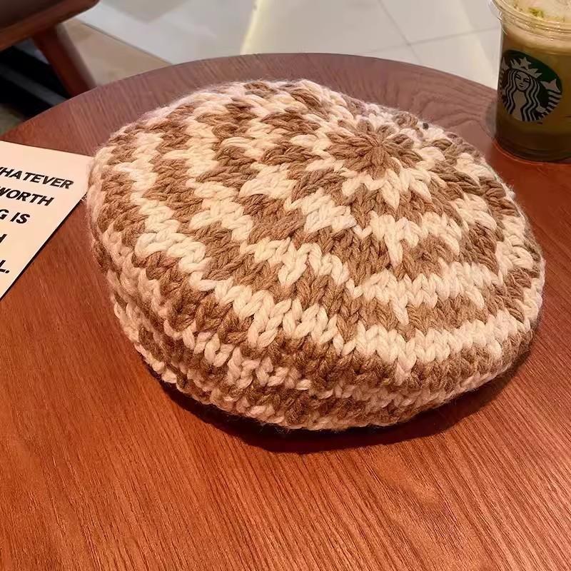 Stylish Korean Designer Children s Winter Knit Beret Hat High Top Warm Windproof Cap бежевый