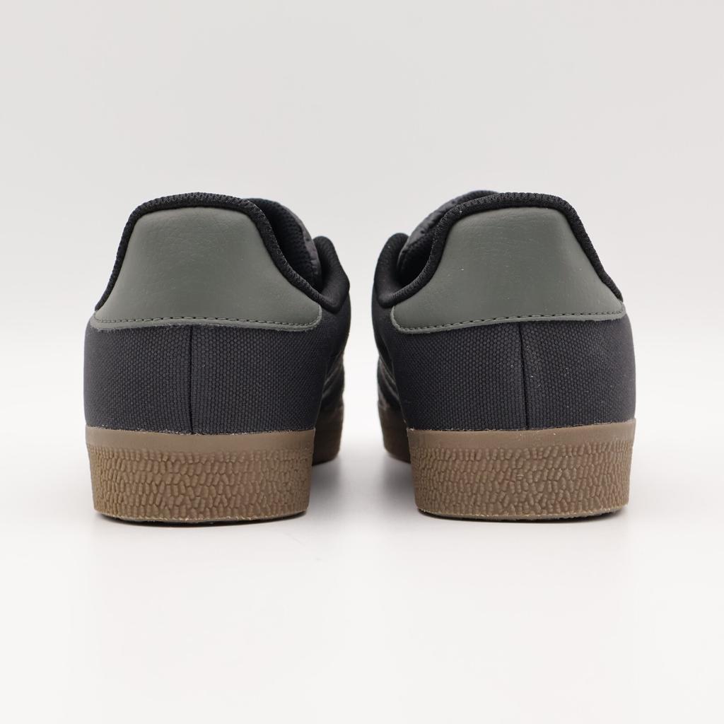 JR2727 Adidas Originals Gazelle GORE-TEX Core Black Utility Gray Gum (Men's)