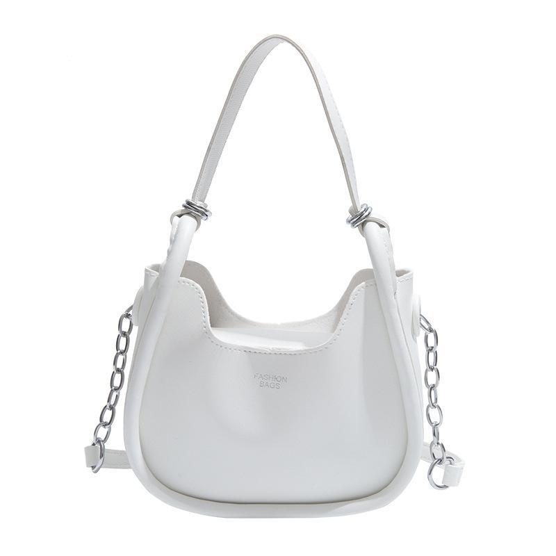 Gențile populare de astăzi sunt tendința femeilor, genți de sub braț la modă, design de nișă, genți de mesager simple.