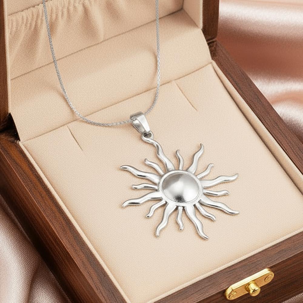 

DOTIFI Fashion Sunflower Pendant Necklace Women s Sophisticated Light Luxury Stainless Steel Elegant Commuter Collarbone Chain
