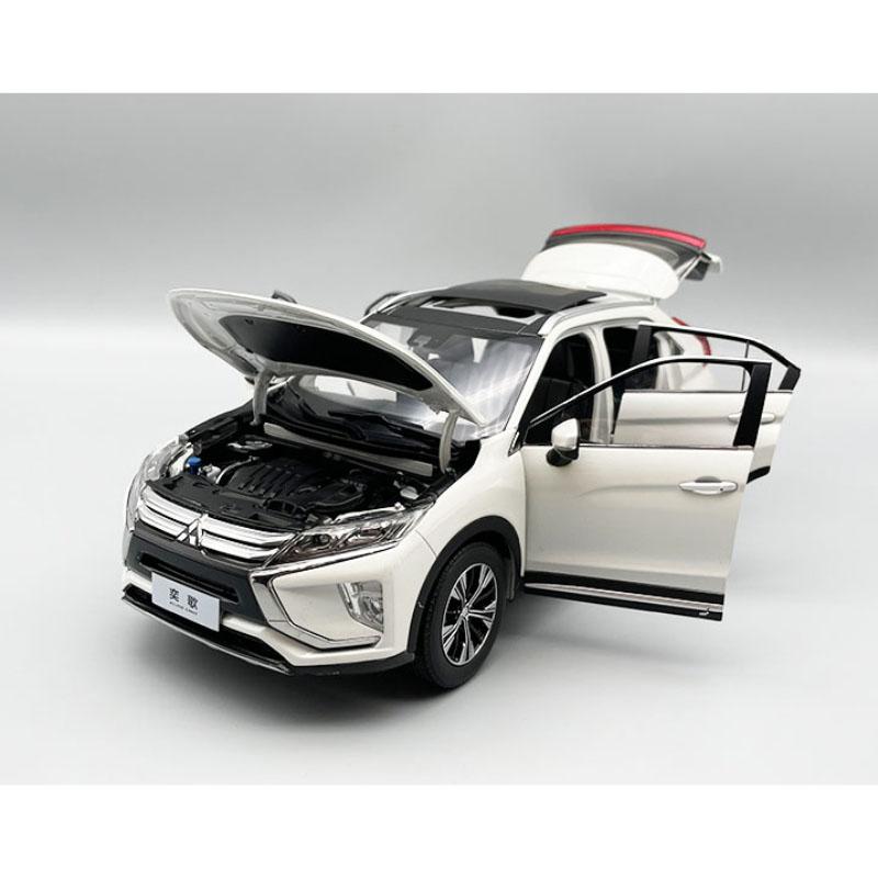 Diecast 1/18 Gac Mitsubishi Alloy Model Car Mitsubishi ECLIPSE CROSS Play Vehicles Collectible Original Box Toys for Boys