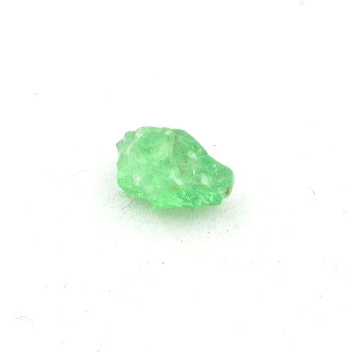 Grenat Tsavorite - Merelani - 0.61 ct - Rouge - 5x4x3 mm - Certificat d'authenticité
