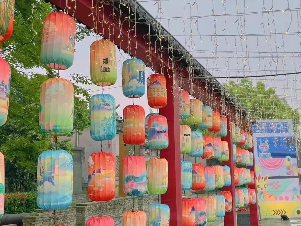 Chinese-Style Outdoor Waterproof Lantern Chandelier for Scenic and Creative Market Decoration