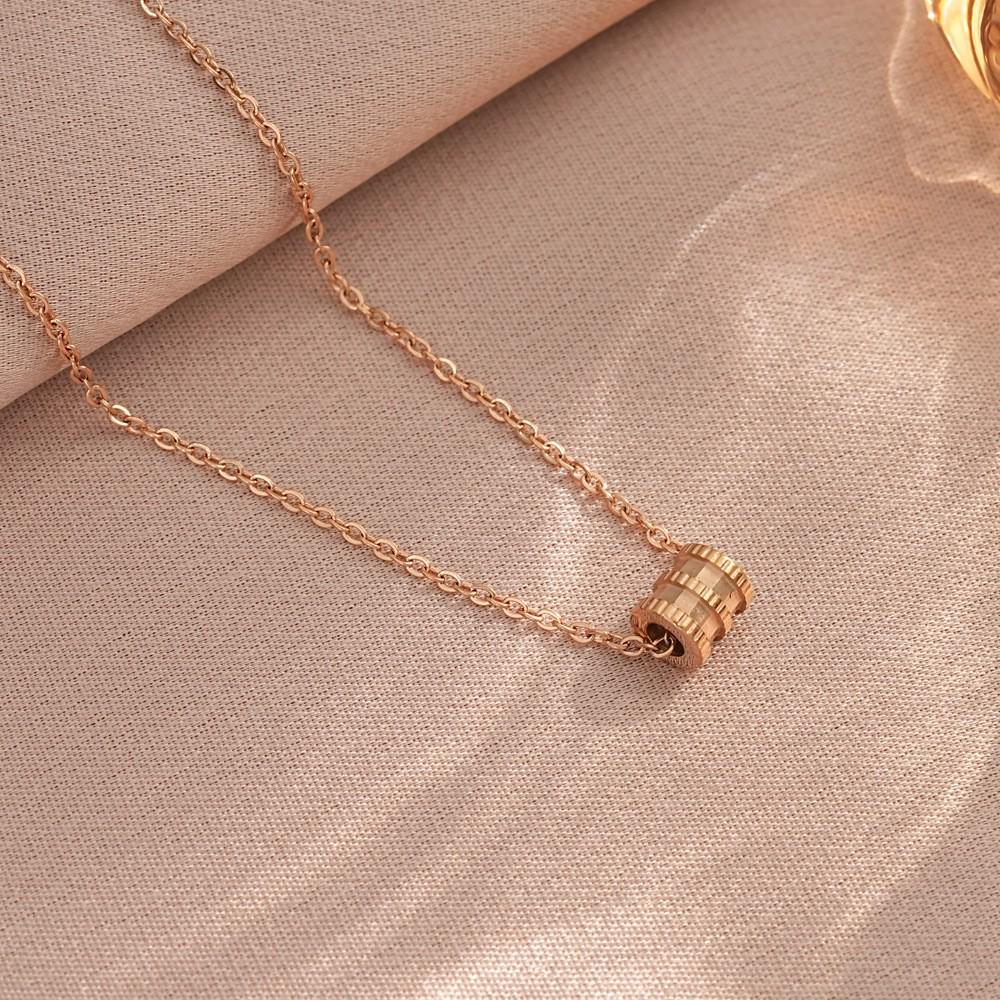 Women's Zircon-Inlaid Titanium Steel Slim Waist Necklace - Stylish & Versatile Collarbone Chain