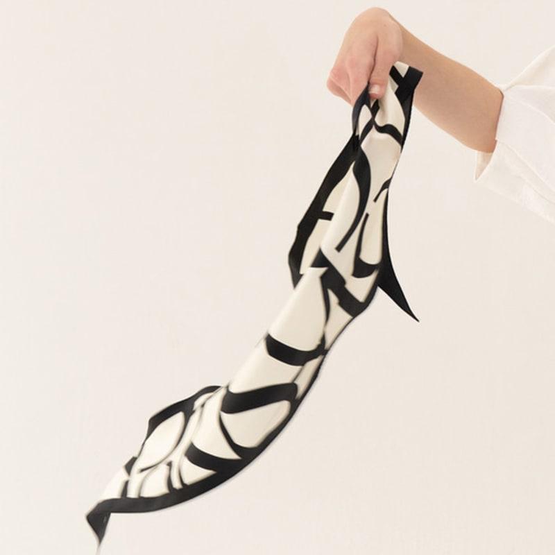 KINDERSALMON Seide 100% Schal 01