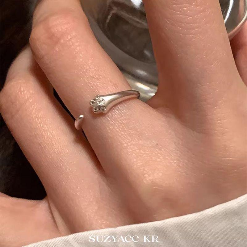 Exquisite Kitten Paw Diamond Ring - Elegant Matte Open Design for Women Adjustable Open Size
