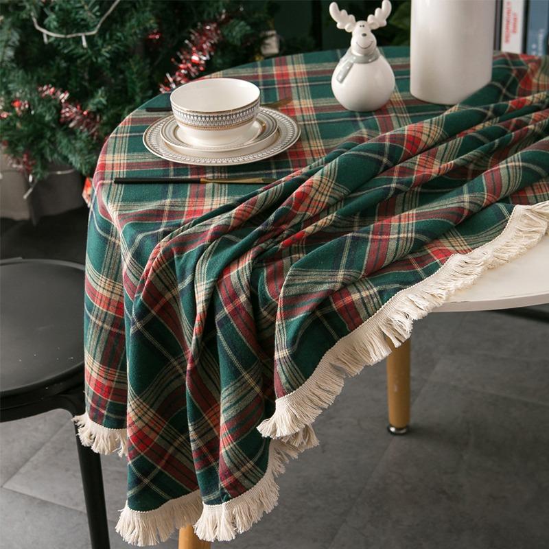 Christmas Plaid Pattern Tablecloth Pastoral Style Round Retro Luxury TableCloth with Tassel Holiday Party Table Cover Home Decor