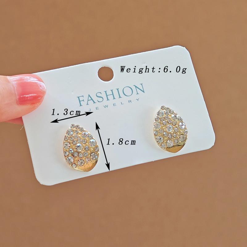 

Fashion Water Droplet Stud Earrings for Women Golden Crystal Earrings Party Elegant Zircon Girls Gift boucle d’oreille femmes