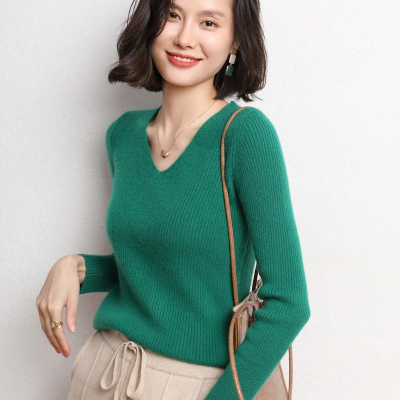 V-neck Knitted Sweater Women's Spring and Autumn Women's Sweater Slim-fitting Solid Color Knitted Long-sleeved Bottoming Versatile Short Top