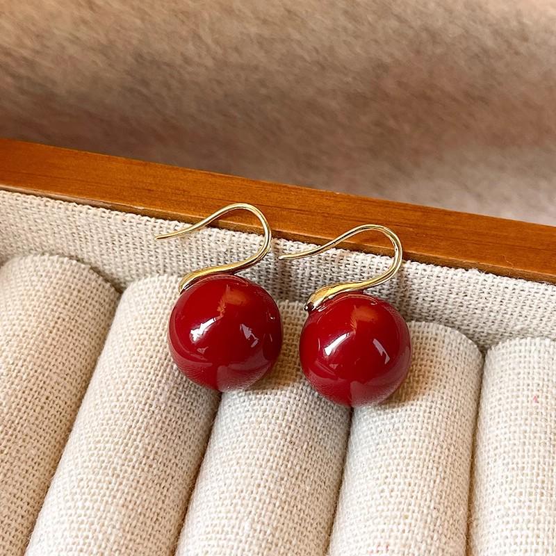 Korean Style S925 Silver Pearl Stud Earrings for Women - Simple, Elegant, and High-End