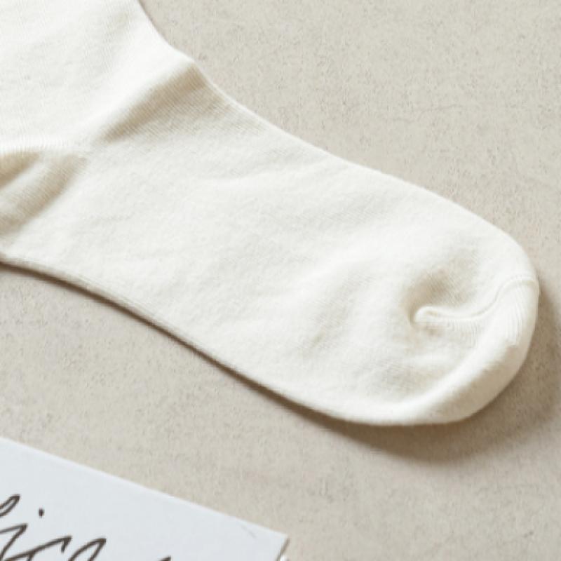 Monfoot Women S baSic Mid Calf SockS White