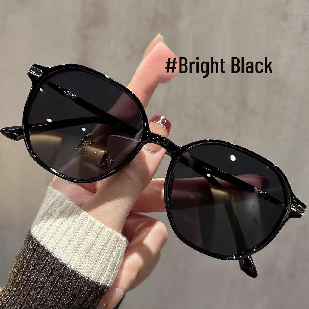 2025 Women's High-End Tea-Colored Polarized Sunglasses - Ultralight, Anti-UV, Special Fit for Small Faces