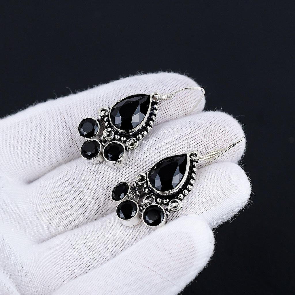 Schwarze Spinell-Ohrringe, Edelstein-Ohrringe, antike schwarze Spinell-Edelstein-Silber-Ohrringe, 925er massiver Silber-Edelstein-Schmuck, Edelstein-Ohrringe für Sie