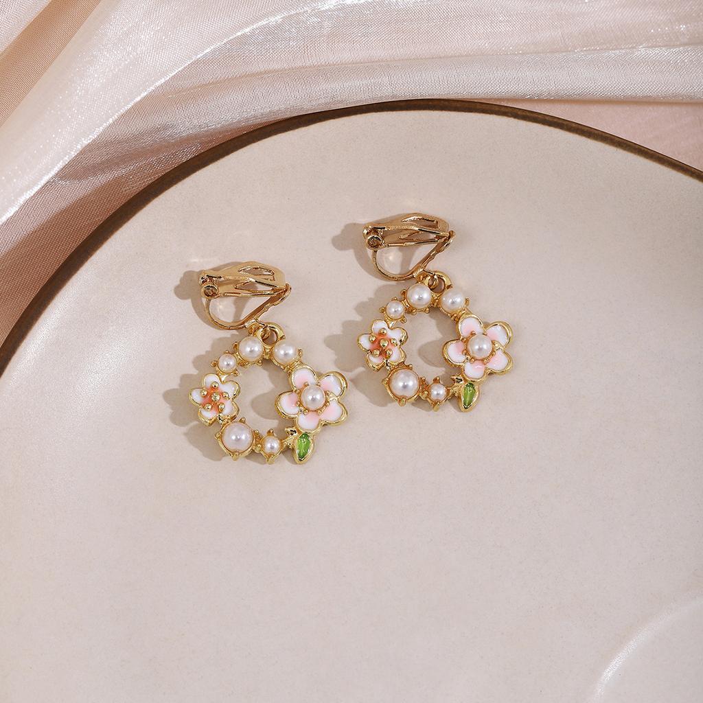 French Oil Drip Wreath Pearl Ear Hook Stud Earrings, Autumn And Winter High-End Sweet Girl Princess Temperament Earrings