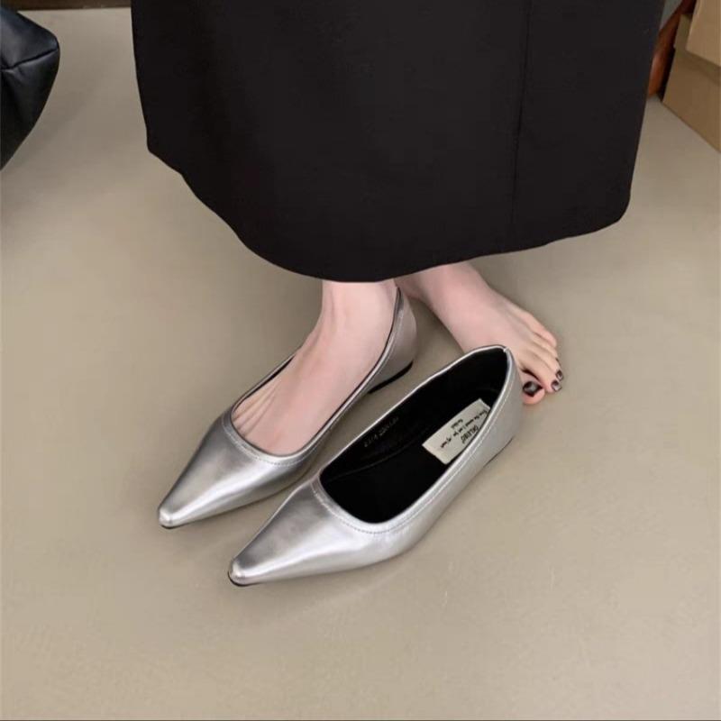 Fashion Women's Fashion Flat Shoes Spring New Pointed Head Shallow Mouth Suede Soft Sole Anti-slip Wear-resistant Single Shoes