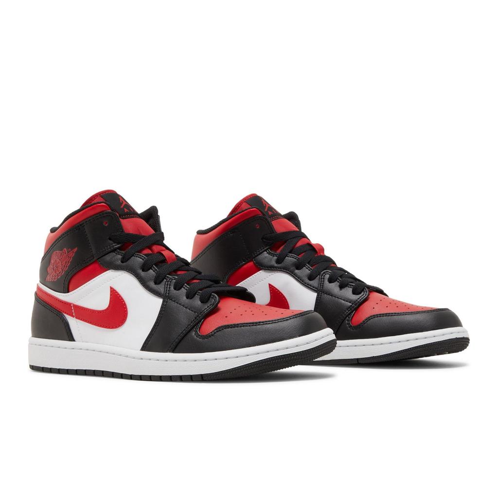 Air Jordan 1 Mid 'Bred Toe' (Unisex) Black / White / Fire Red Vintage Basketball Shoes 554724 079