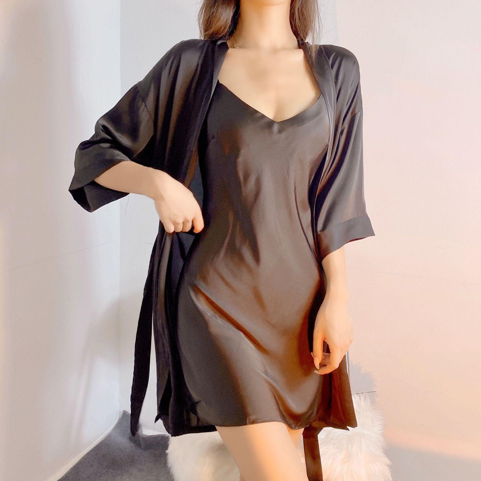 

Sexy pajamas women s summer ice silk thin with chest pads, beautiful back nightgown two-piece set, suspender nightdress two-piece set XXL чорний