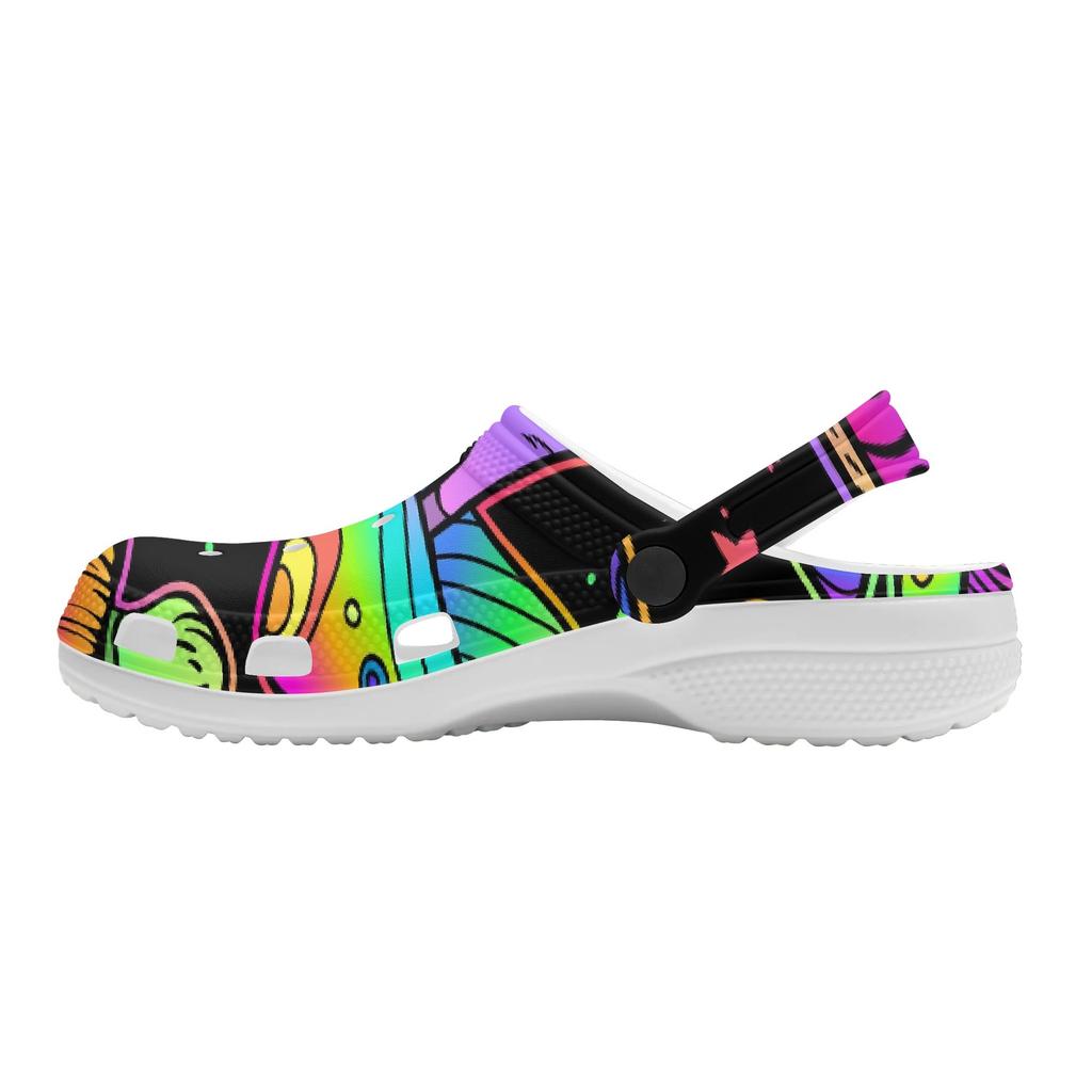 White EVA Clogs with Feather Leaf Print, Lightweight Slip On Garden Shoes, Breathable Beach Sandals, Indoor Outdoor Slippers for Men Women