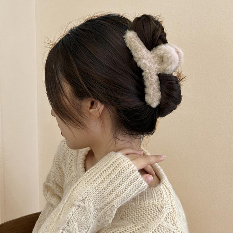 Winter Plush Hair Claw Elegant Acrylic Hairpins Women Hair Clip Barrette Crab Headwear Girls Hair Accessories