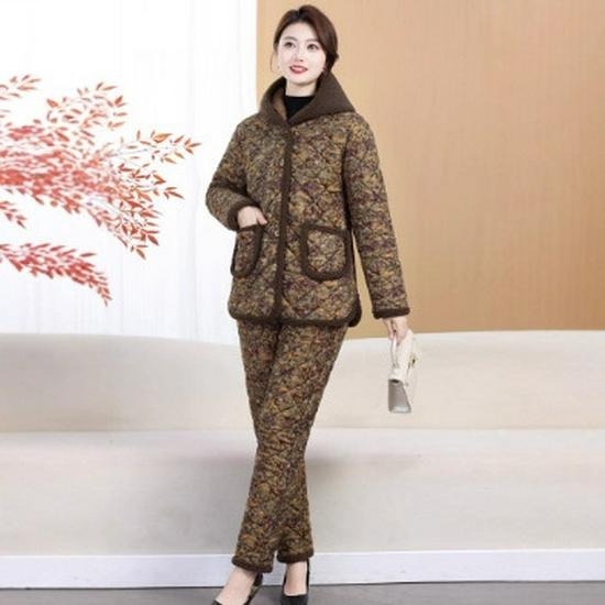 Women's Quilted Winter Pajama Set - Grandma's Warm Cotton Jacket & Velvet Pants