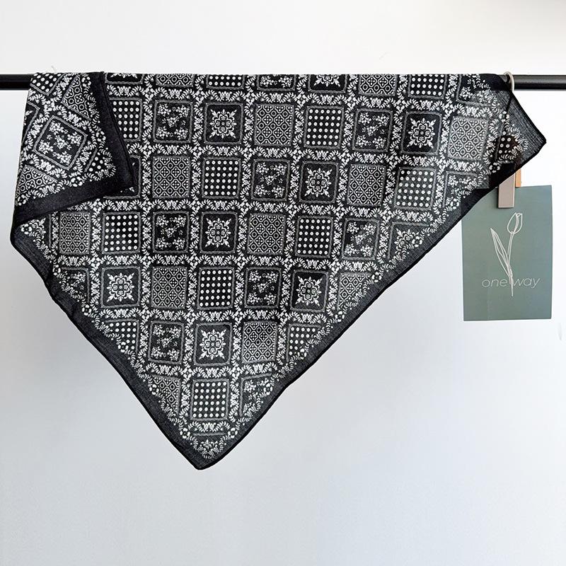 1116 Spring and Summer New Fashionable Versatile Decorative Bag Headscarf Cashew Nut Small Square Scarf Scarf Scarf Tied To Waist with Women