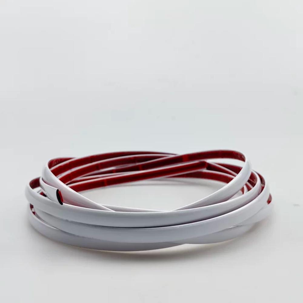 

1pc 118.11X0.32in Self-adhesive Decorative Wall Sticker,PVC Waterproof Background Wall Decoration Strip 3m білий