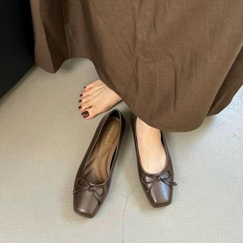 Fashion Silver Single Shoes Female Summer 2025 New Square Head Leather Shoes for Women Lightweight Comfortable Loafers Sapatos Femininos