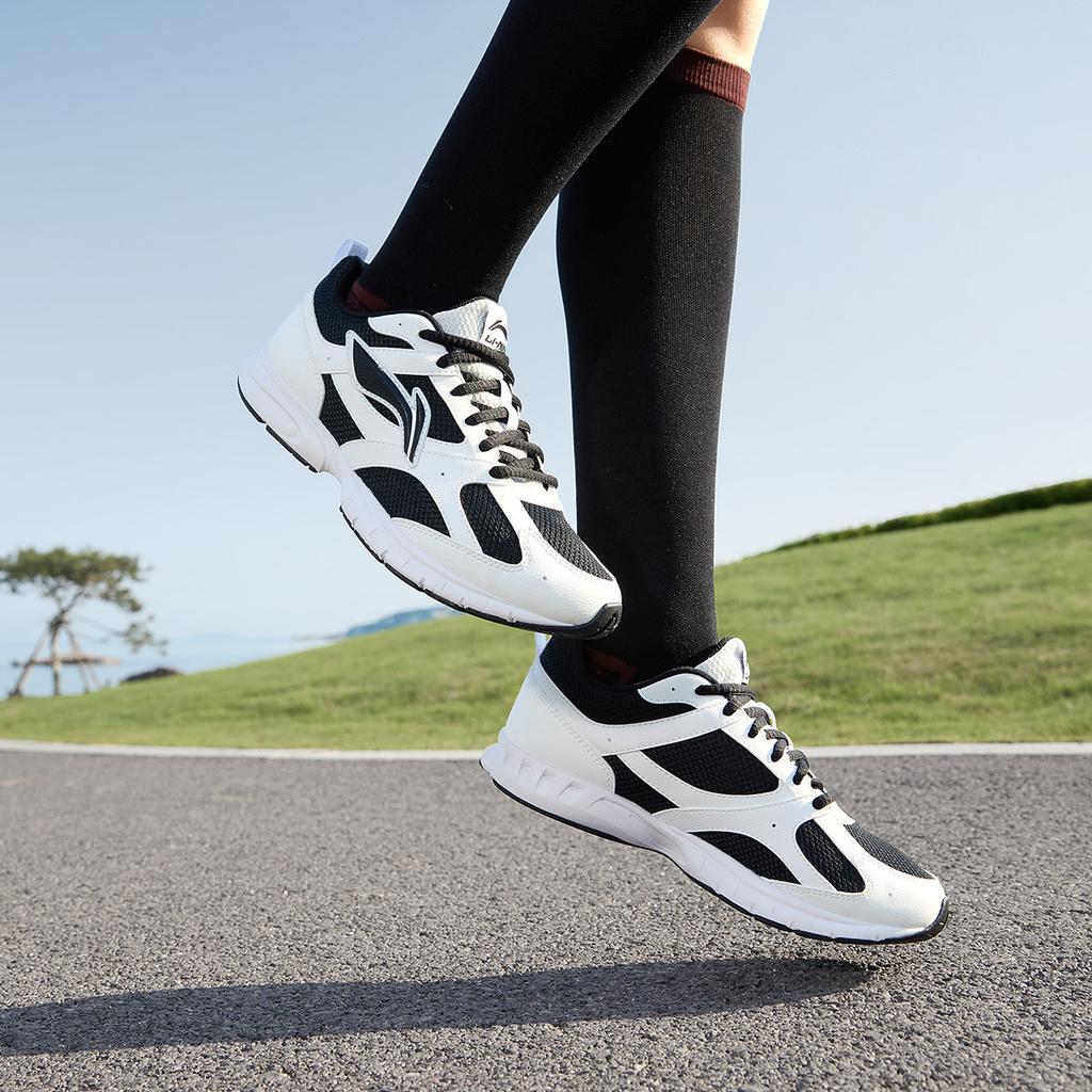New LiNing Cushioning Slip Resistant Abrasion Resistant Breathable Low Top Running Shoes Women's White Black ARSU068-5