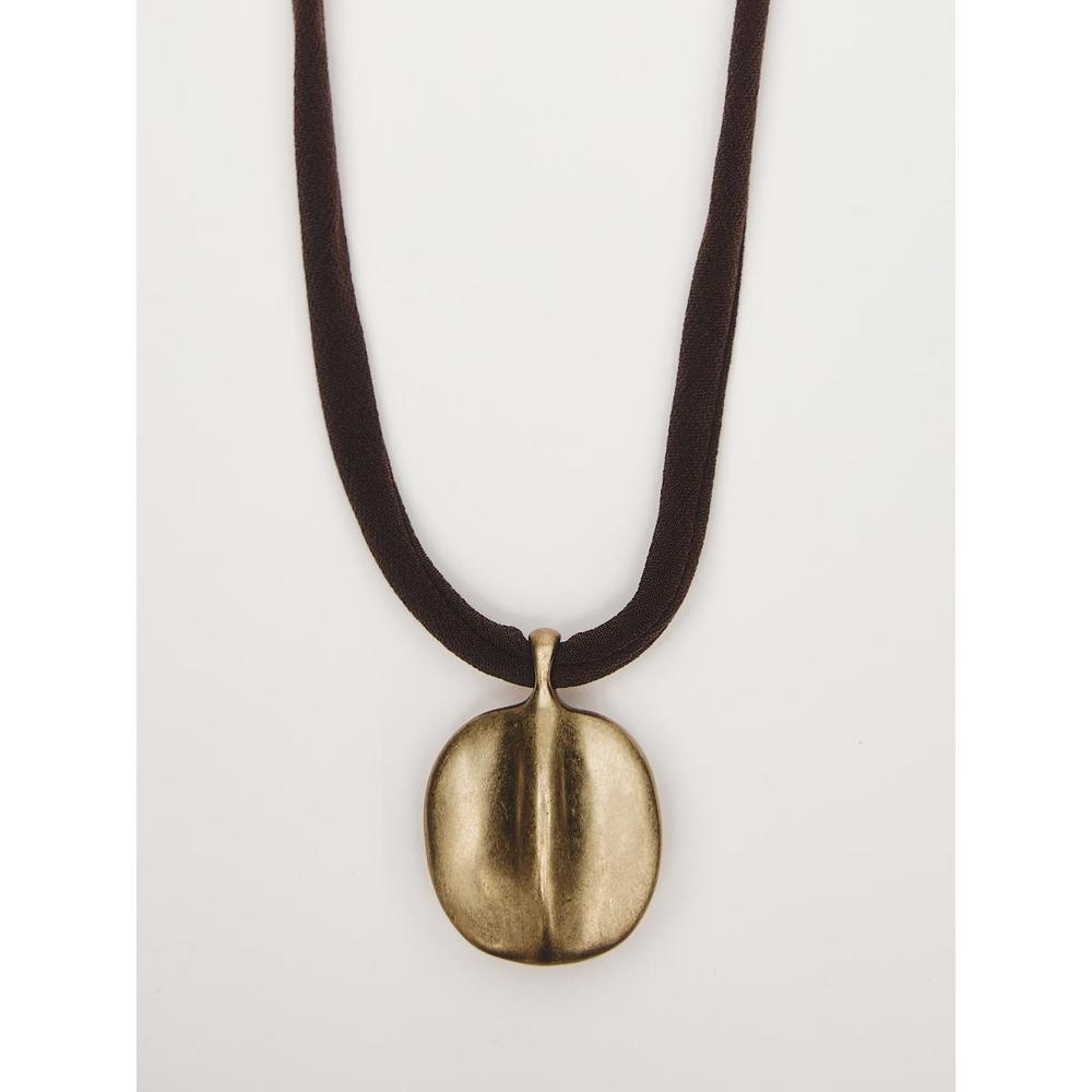 Leaf and Silk String Necklace 04602603303