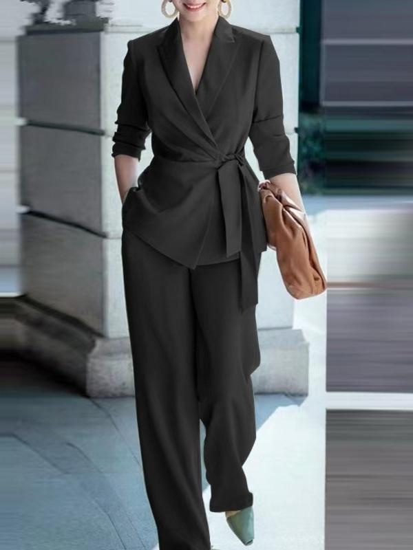 Elegante Completo da Donna Monocolore con Laccetti: Set Due Pezzi Moda Autunno 2026 - Top e Pantaloni