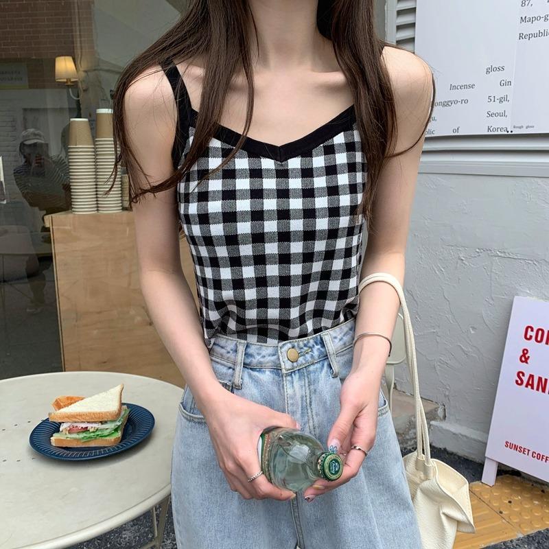Piękna Kamizelka na Plecy Kobiety Noszące Internetowy Czerwony Wybuch Francuska Krata z Dzianinowym Dołem Mały Top Halter Bez Rękawów Trend