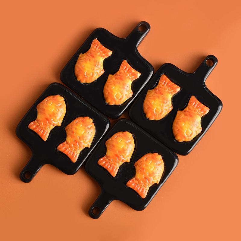 1Set Dollhouse Mini Taiyaki Mold Baking Pan Miniature Items Braised Snapper Mould Food Doll House Kitchen Accessories Toys