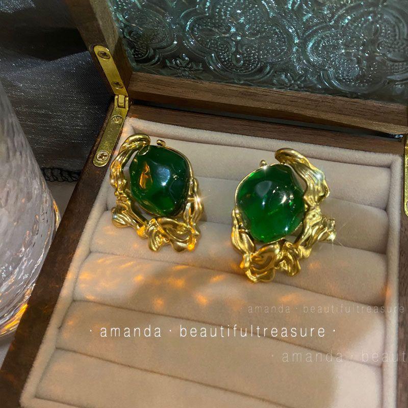 Niche Style Retro Graceful European and American Fancy Large Earrings Green (Silver Needle)