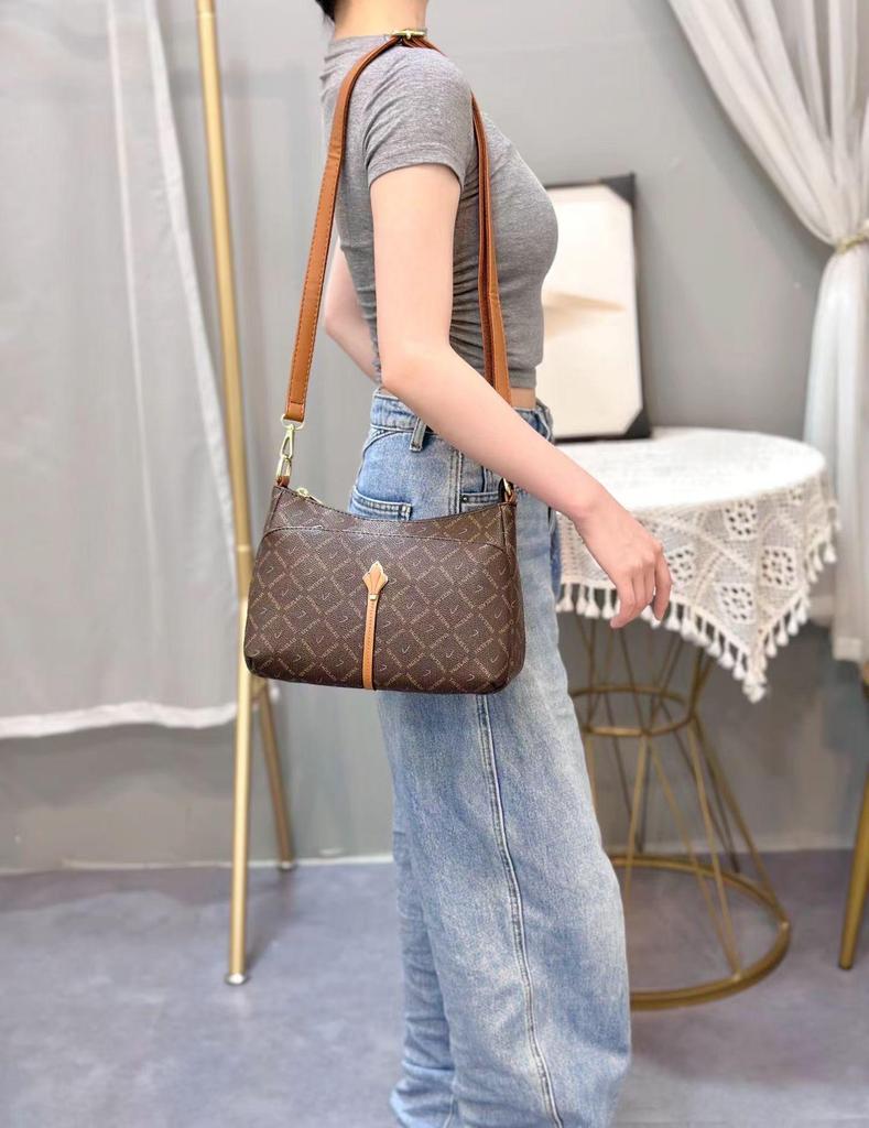 2025 Retro Chain Underarm Bag - European & American Style Crossbody Shoulder Handbag, Printed Bucket Design, Compact & Chic