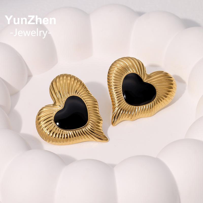 Stainless Steel Non-tarnish Hypoallergenic Vintage French Retro Love-shaped Earrings Light Luxury Temperament High-grade Gold