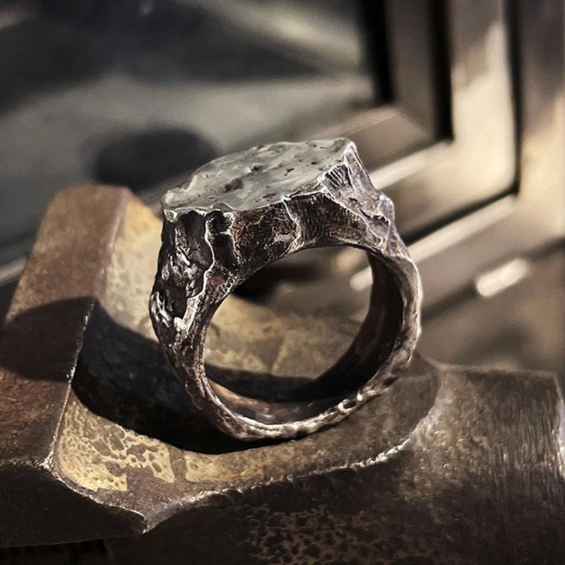 Handcrafted Stone Ring Rugged Rock Texture Vintage Nomadic Design Sturdy Alloy Stone Finger Ring Jewelry Gift