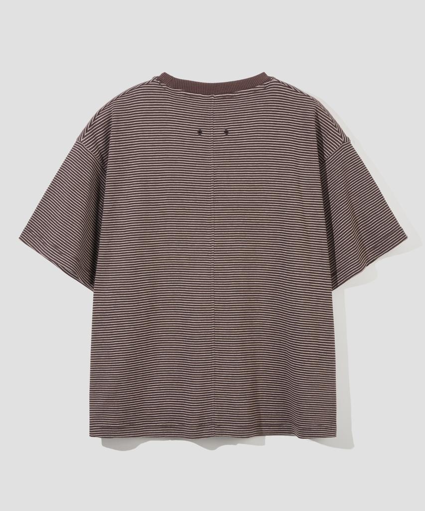 AGOD Back Incision Stripe Half T-Shirt [Brown]