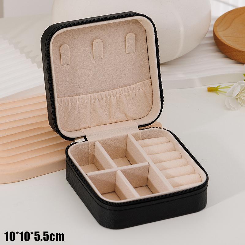 Simple And Portable Travel Jewelry Storage Box For Bracelets Earrings, Rings And Studs