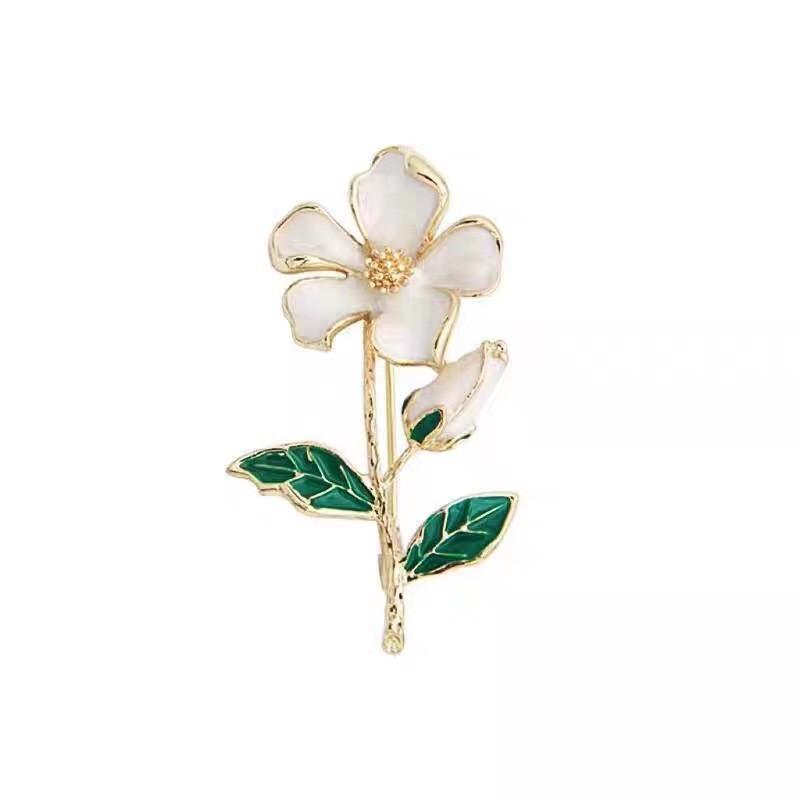 High-End Pearl & Rhinestone Butterfly Brooch for Women's Fashion Suits and Scarves