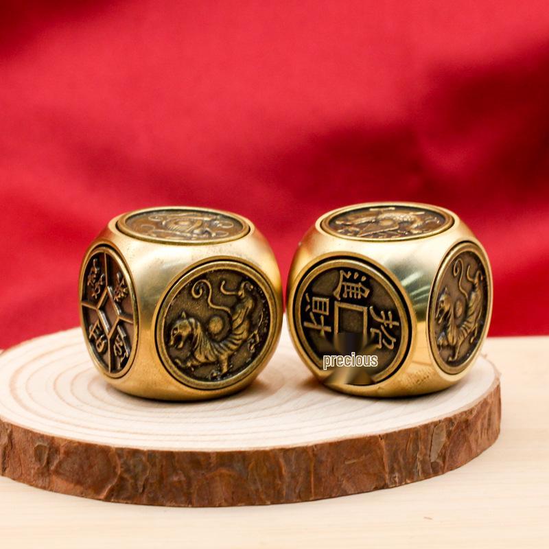 Mosazná vícestranná rotující dekompresní ozdoba pro přilákání bohatství a pokladů