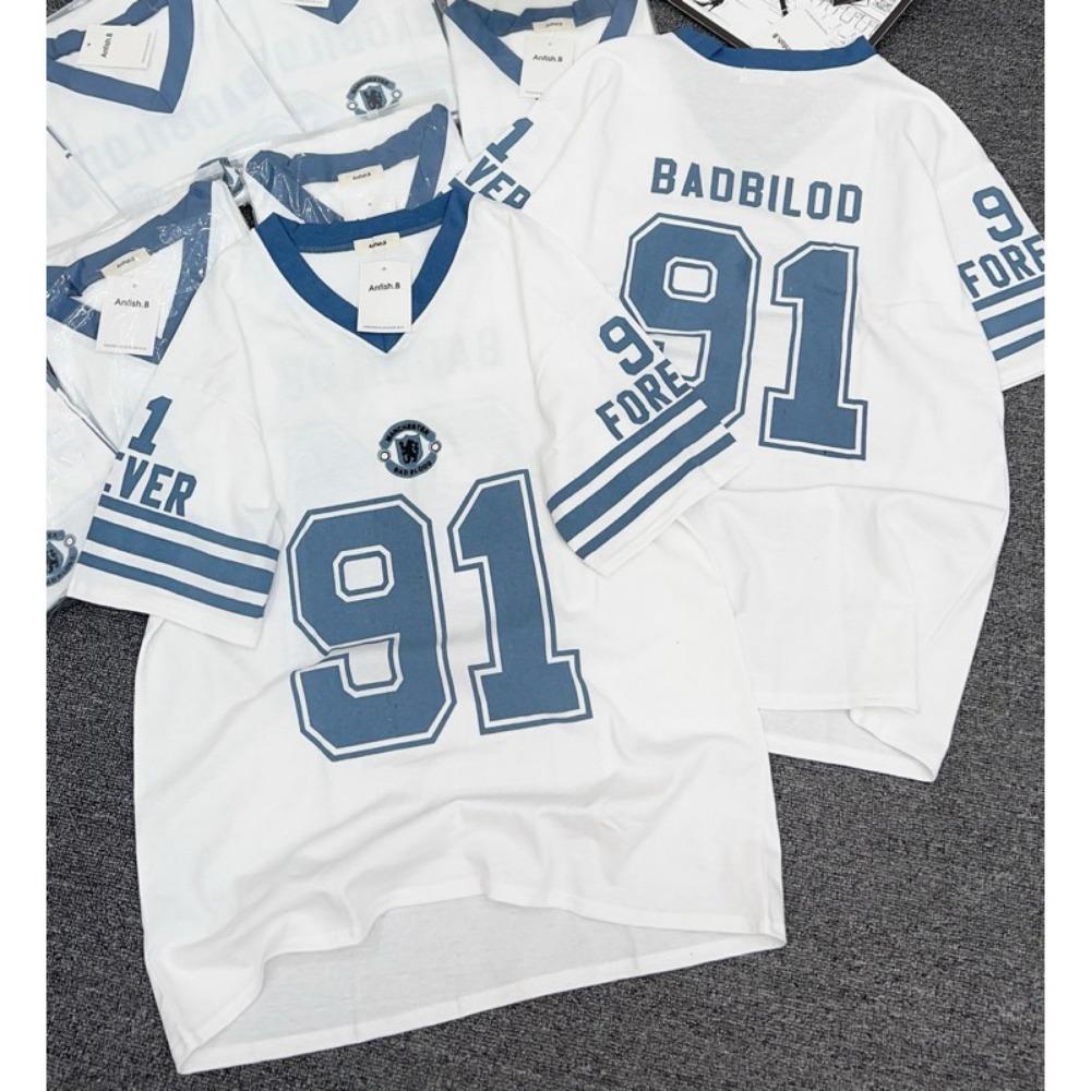 Basketball printed short-sleeve T-shirt with neck detail, trendy football-style top for summer