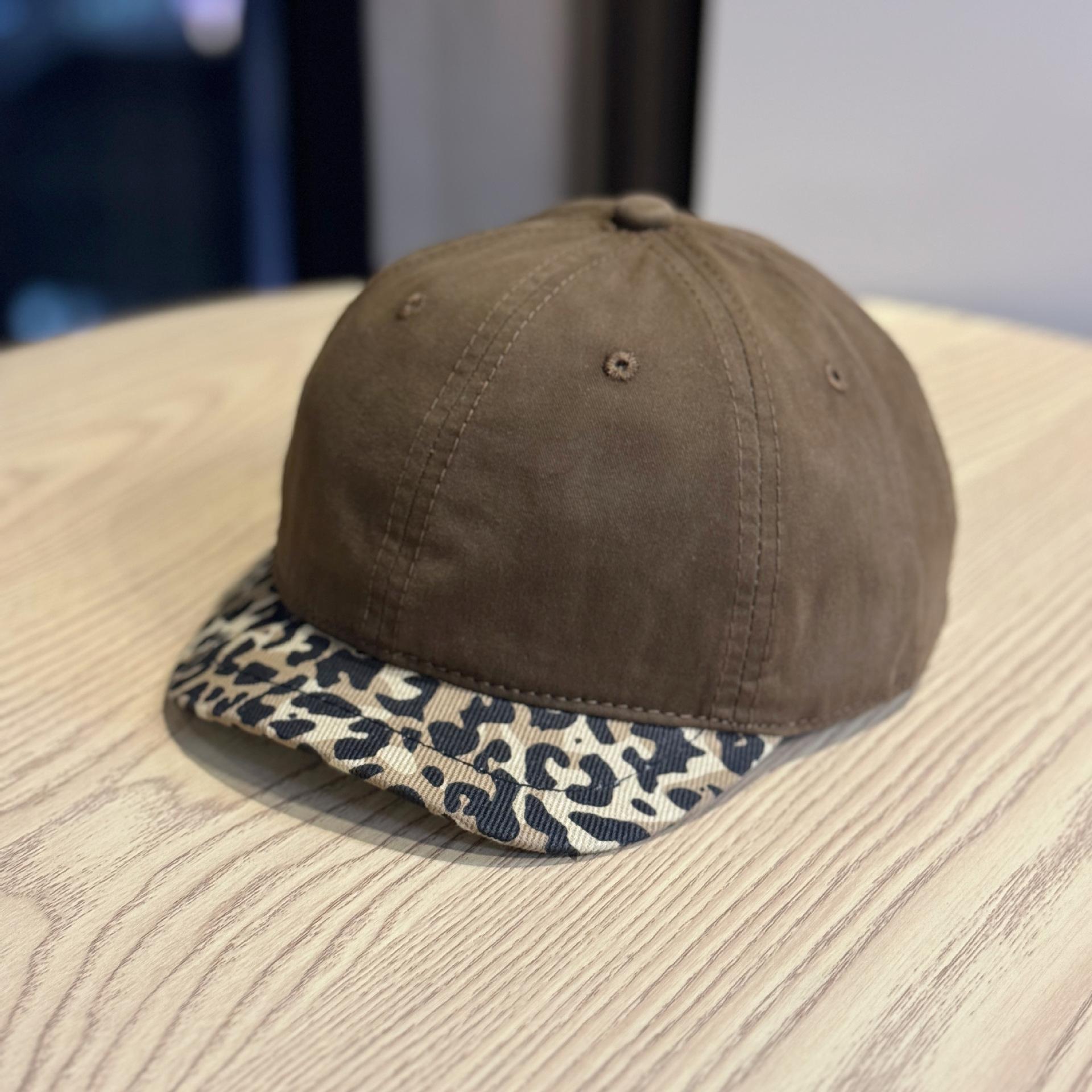 

Korean Style Leopard Print Splicing Ultra-short Brim Baseball Cap for Men and Women New Couple Style Fashion Simple Casual Versatile Peaked Cap Adjustable
