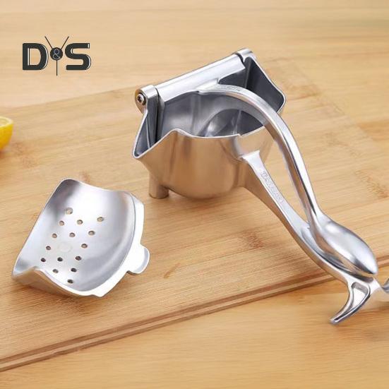 Manual Juicer for Citrus Fruits Handheld Lime Squeezer Heavy Duty Metal Juicer Extractor Tool for Cocktails And Drinks
