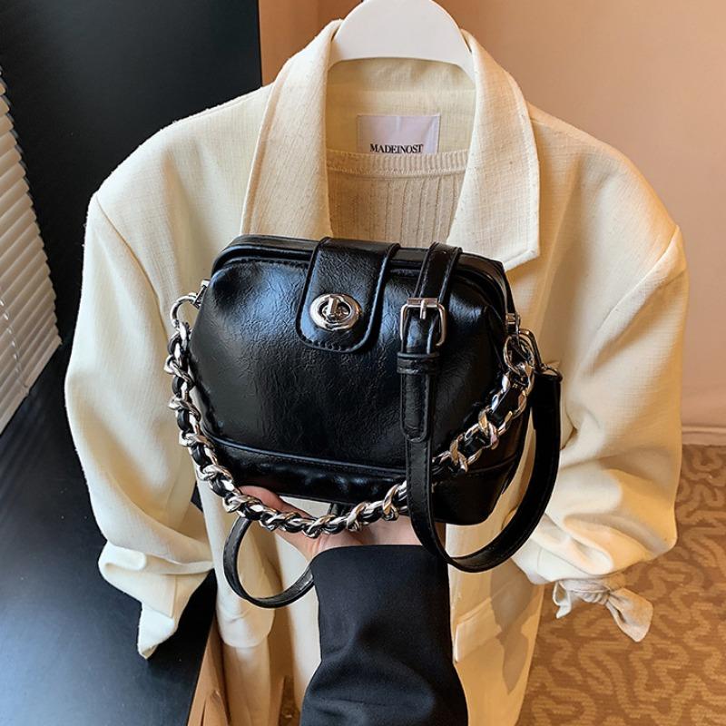 Niche Bag Women's New Trendy Fashion Shoulder Bag Casual Versatile Messenger Doctor Bag