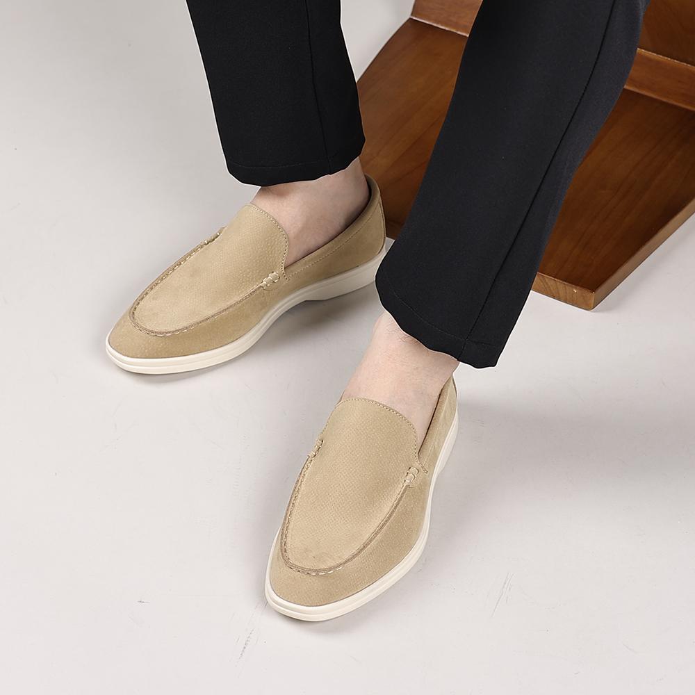 Fashion New Men's Anti-Slip Loafers Lightweight Walking Shoes Cow Suede Leather Comfortable Slip-On Casual Shoes for Men Outdoor Travel