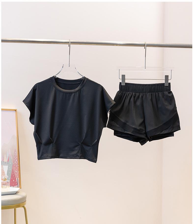 Women's Quick-Dry Yoga & Pilates Summer Top Fitness Sports Set with Round Neck