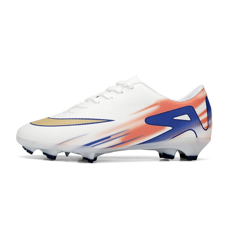 

Football Boots Studded Men Outdoor Society Resistant Sneaker Long Spikes Football Shoes Sportswear TF/FG Unisex Soccer Shoes 35